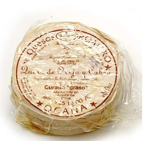 QUESO ROMERO (OCAÑA)  Madurado en aceite de oliva. Es un queso de sabor fuerte pero no es duro al tacto.