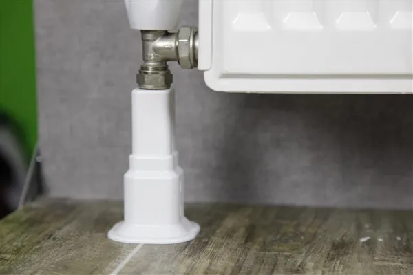 DIGISU KUNSTSTOFF ROHR ABDECKUNGEN FÜR PANEL HEIZKÖRPER-WEIß