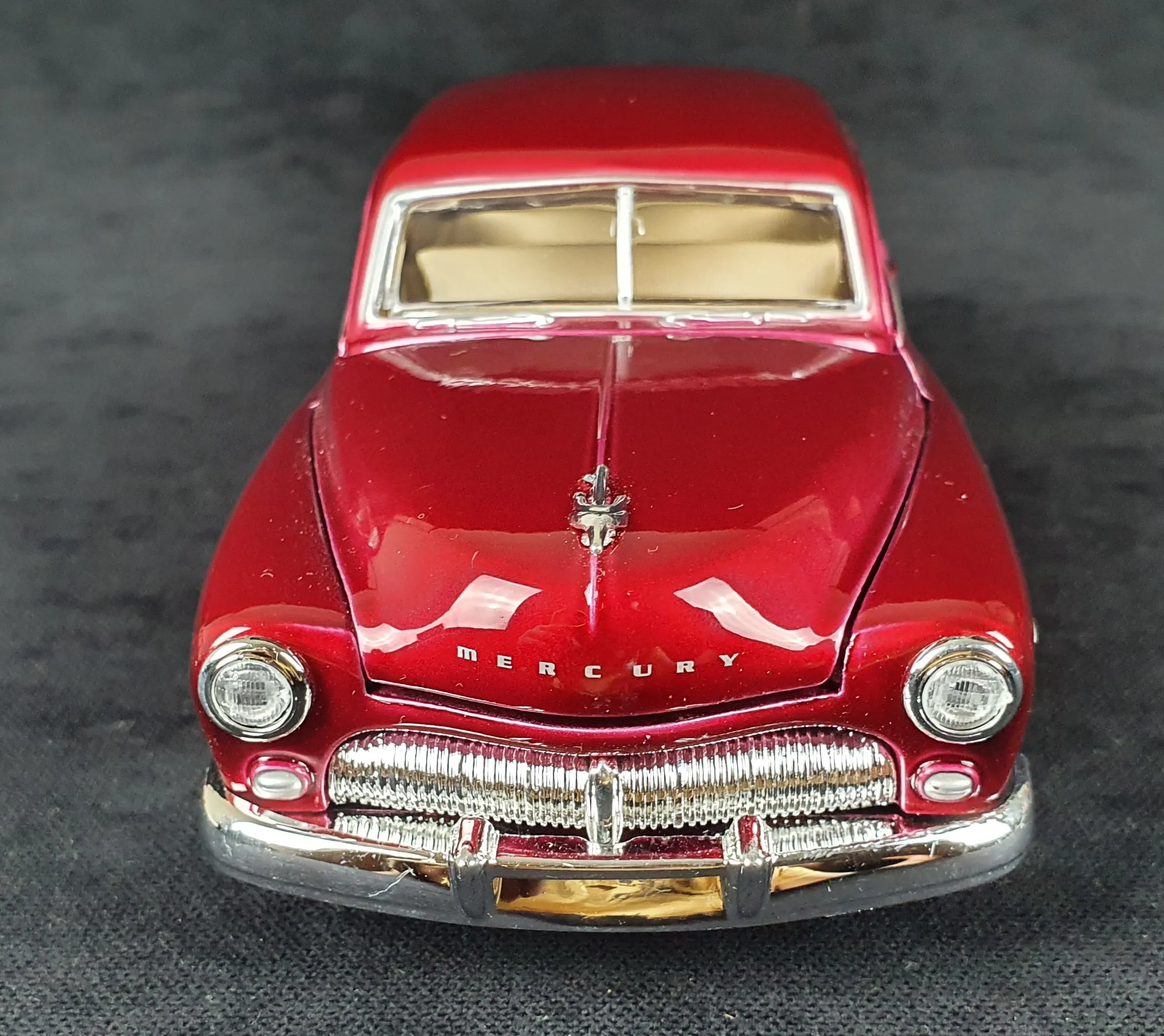 Model Cars 1:24 1949 MERCURY COUPE Metal toy car children's toy gift collection Model Cars