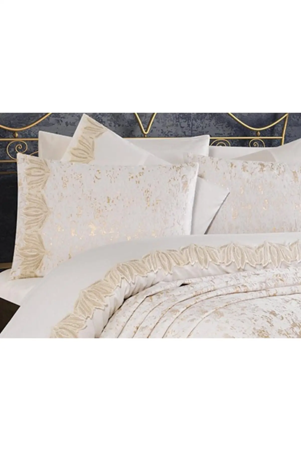 Elegant Double Coverlet Set Bed Cover Set 3PCS Embroidery Bed Lining Pillowcases Cream Coppucino Color Quality Home Textile-ZUMA