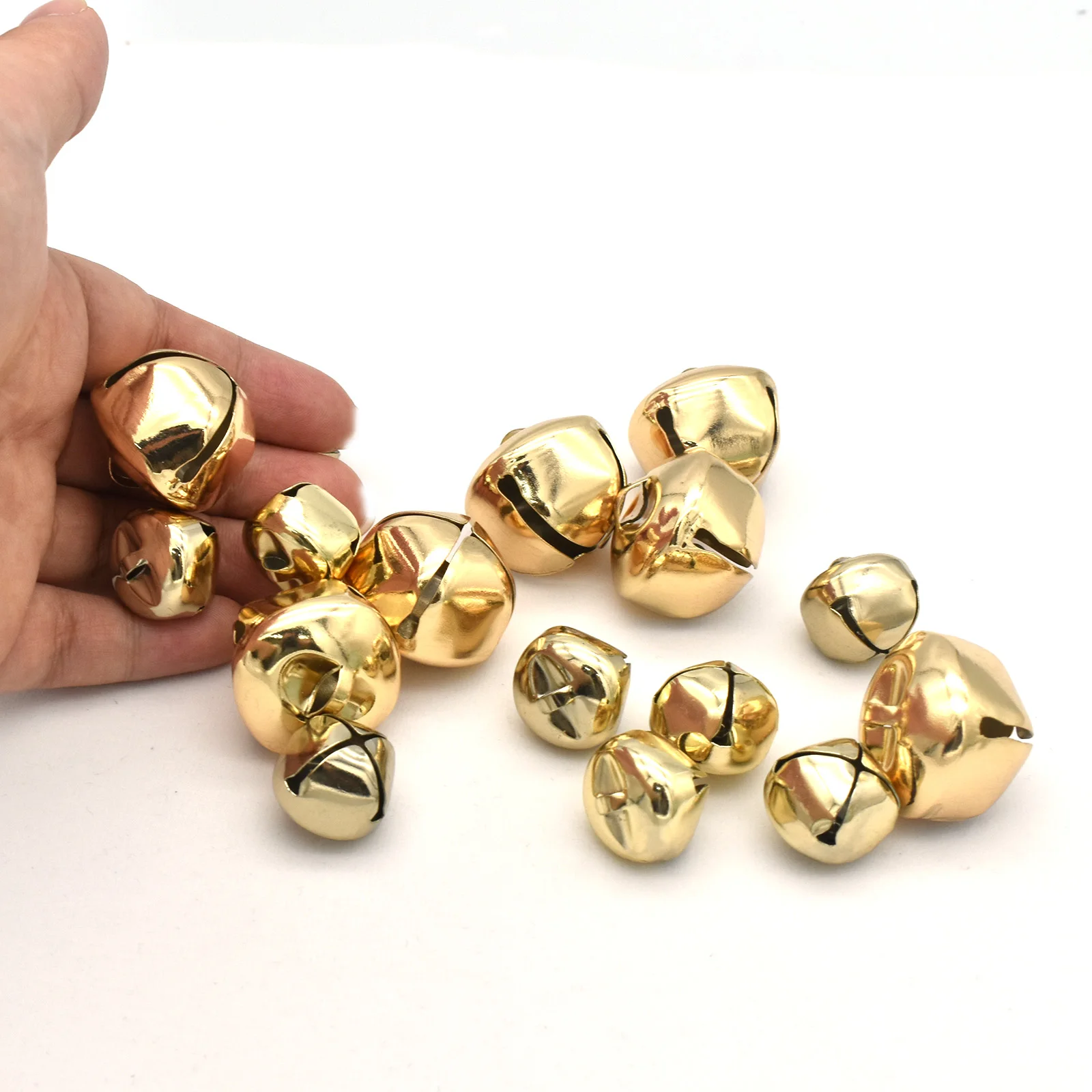 Large Light Gold Christmas Jingle Bells Craft Bells Bulk DIY Bells for Christmas Festival Decoration Dog Collar Home Decoration
