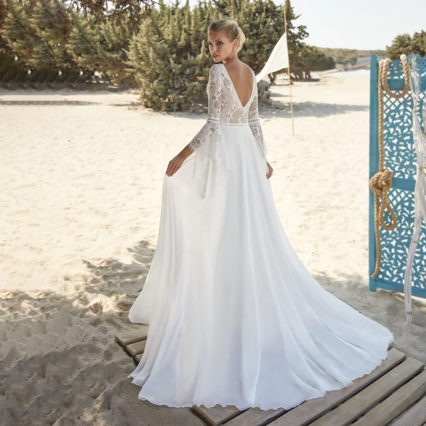 Beach Boho Outdoor Wedding Dress V Neck Long Bell Sleeves 2022 Backless Hollow Out Lace Customized Elopement Bridal Gown 10028