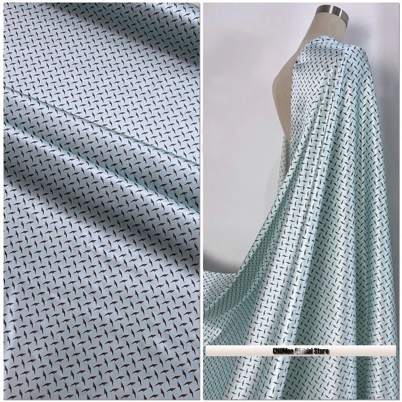 

CNUM SP952 Pure Silk/ Diamond-type Lattice /Silk Fabric 92% Silk 8% Spandex Elastic/ Width 1.48yd Thickness 19momme