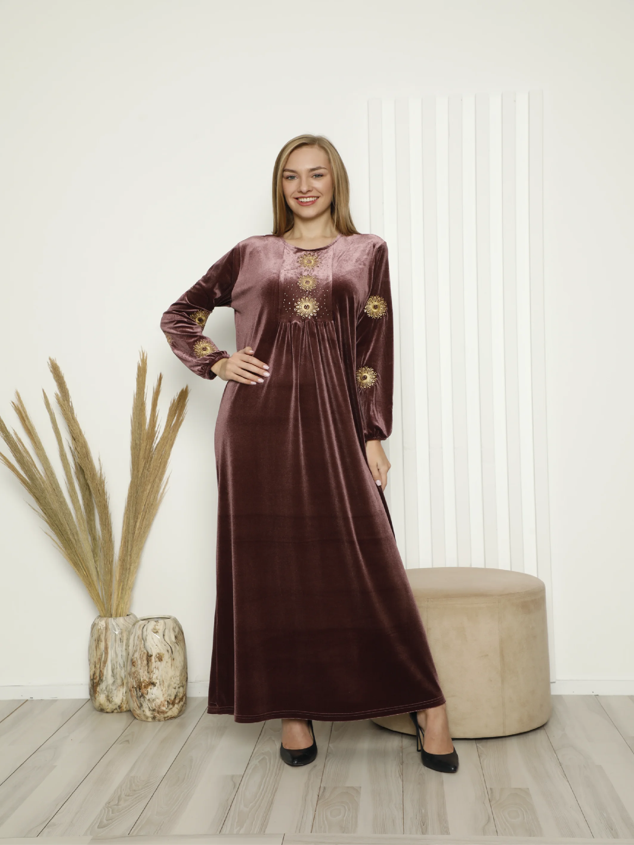 Laila 2022 New Season Autumn Winter Sleeves Shirred Embroidery And Stone Embroidered Long Shiny Velvet Fabric Kaftan Dubai Abaya Turkey Muslim