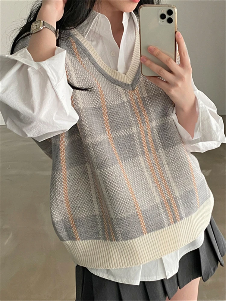 Colorfaith 2022 New Sleeveless Vest Waistcoat Checkered Oversized Winter Spring Women Sweaters Pullovers Knitwear Tops SWV18309