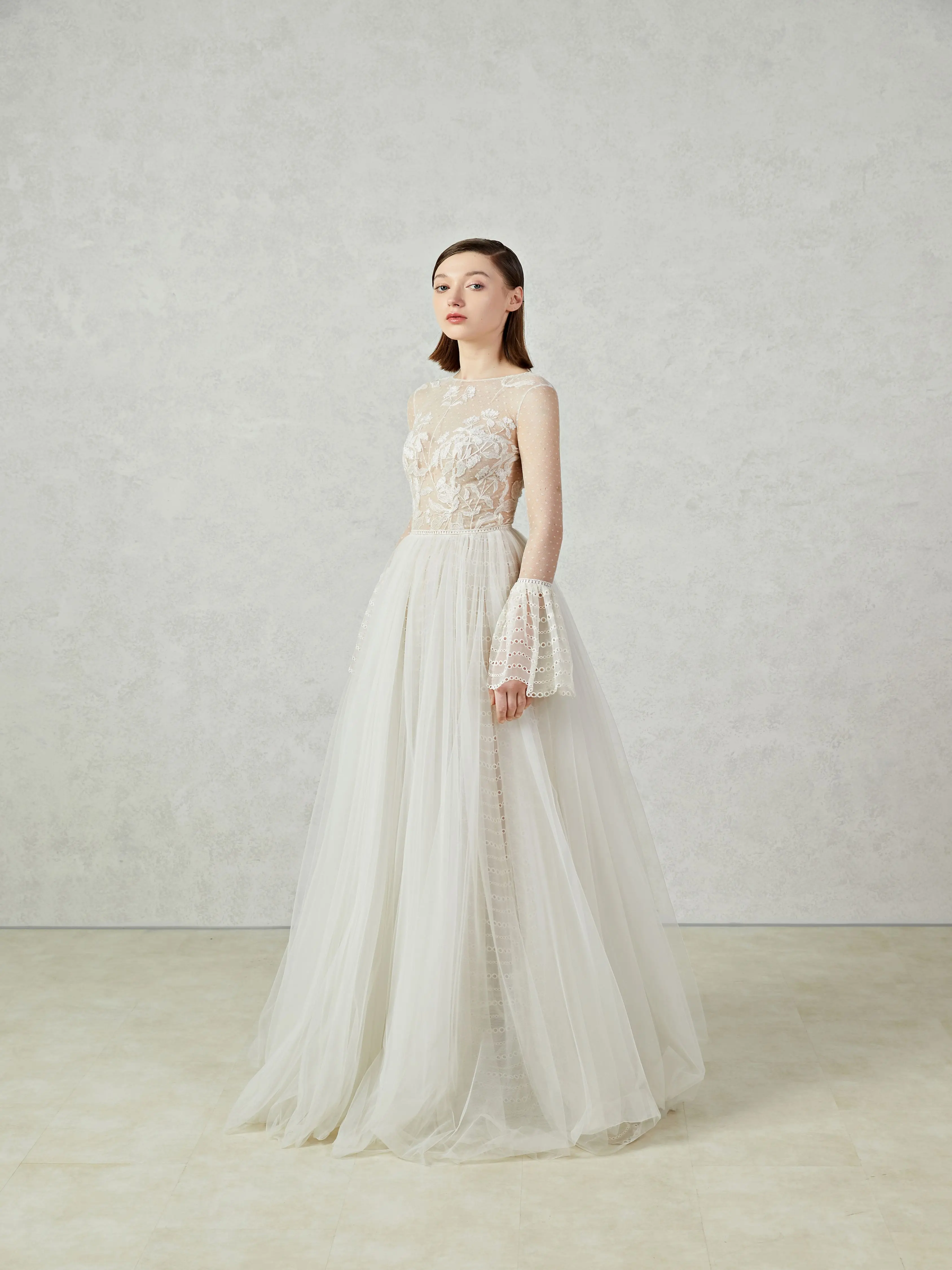 Dreamy Scoop Neckline Puff Sleeves Lace Appliques Aline Wedding Dress Bridal Gown