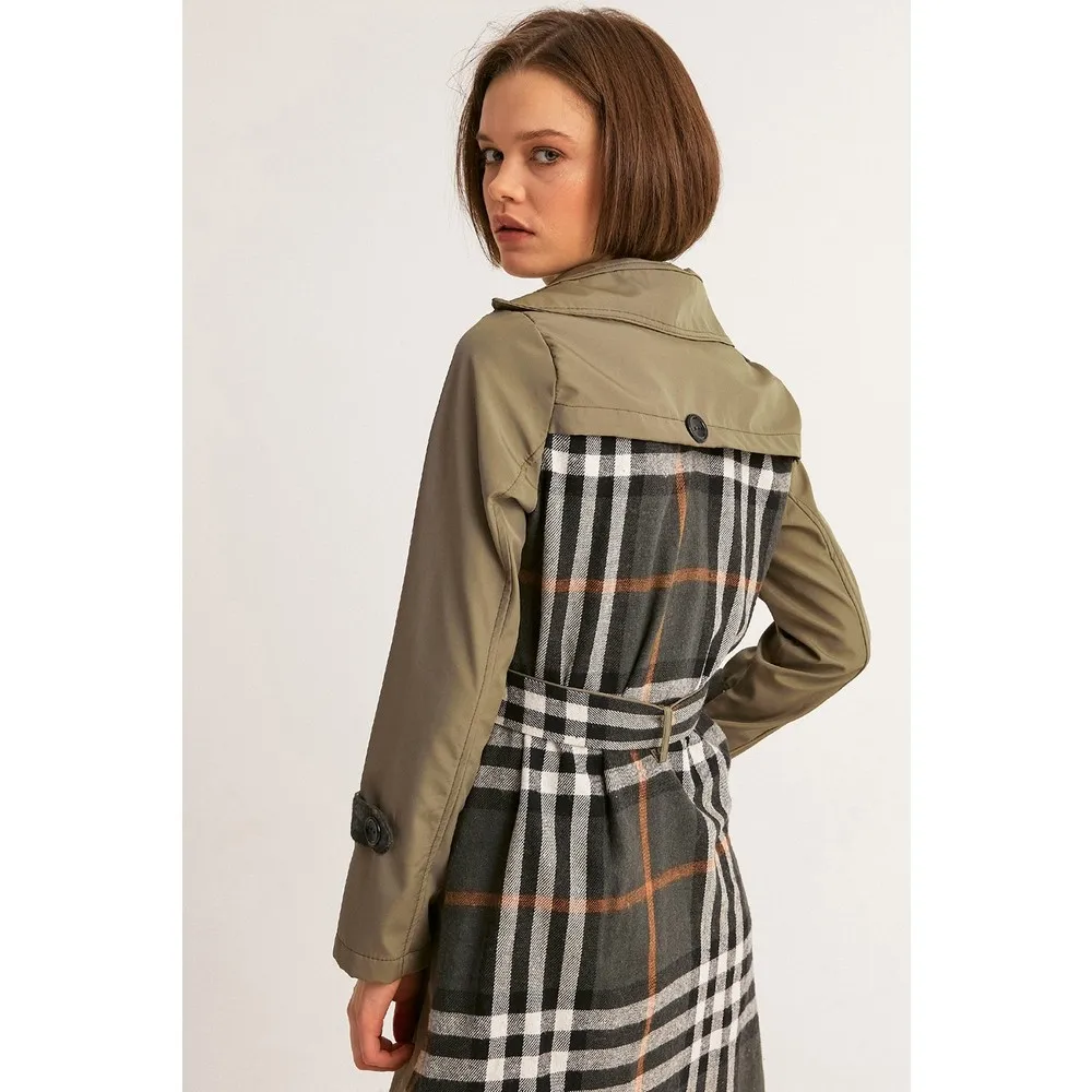 Causal light tan autumn women trench coat Split joint elegant long sleeve coat Plaid long coat with belt windbreaker