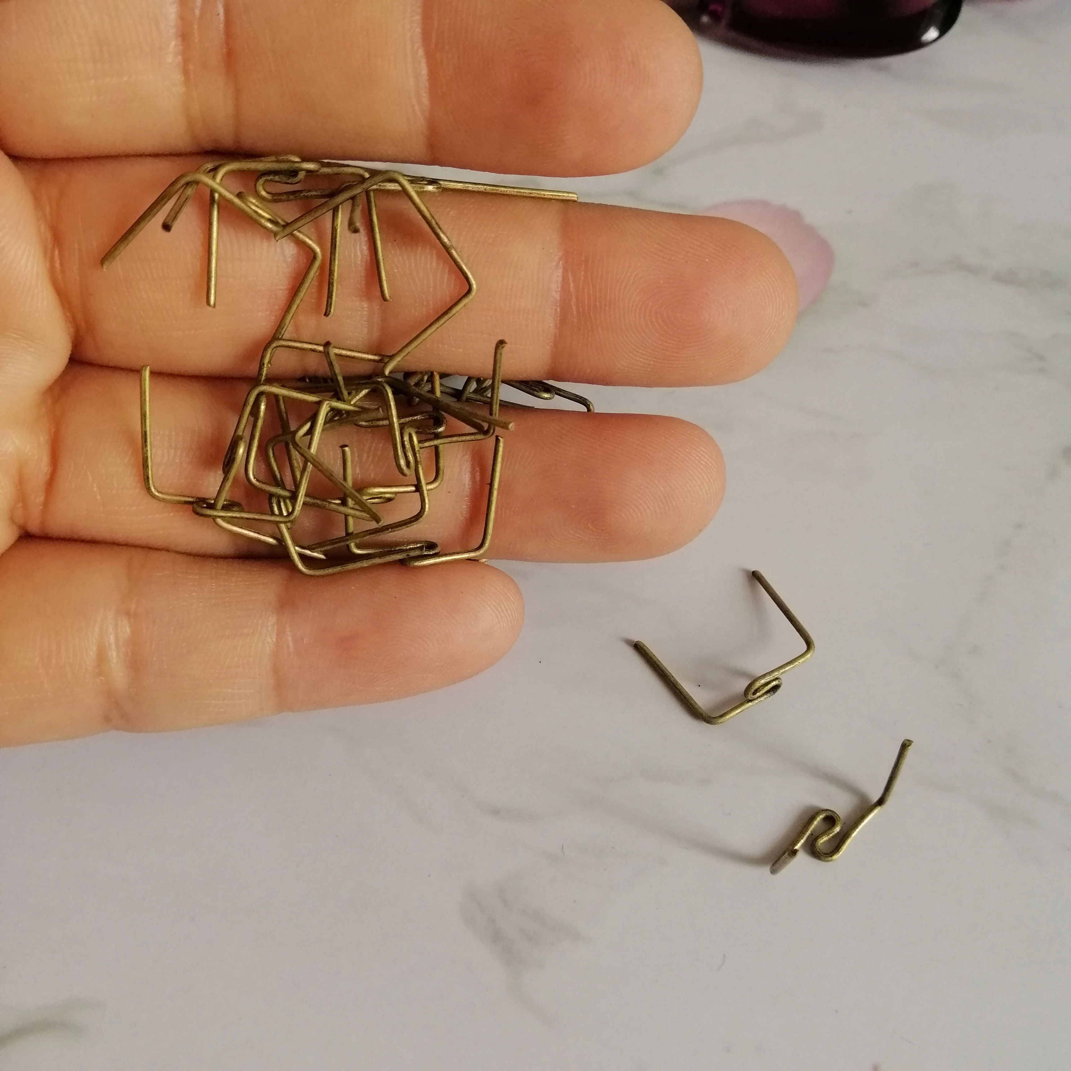 Camal 100pcs Antique Bronze Color M Twisted Pins Connector Part to Connecting Hanging Prism Crystal Bead Pendant Chandelier