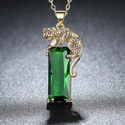 Fashion Panther Inlaid Green Crystal Pendant Necklace Exquisite Women's Necklace Party Jewelry Accessories Personalized Gifts