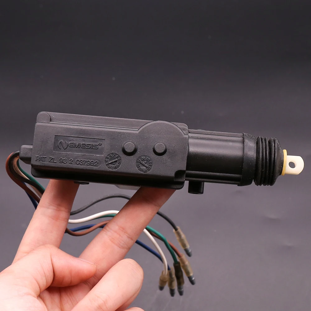 Universal 12V Car Central Locking System Anti-theft Central Lock 5 Wires Solenoid Actuator Door Motor Auto Accessories