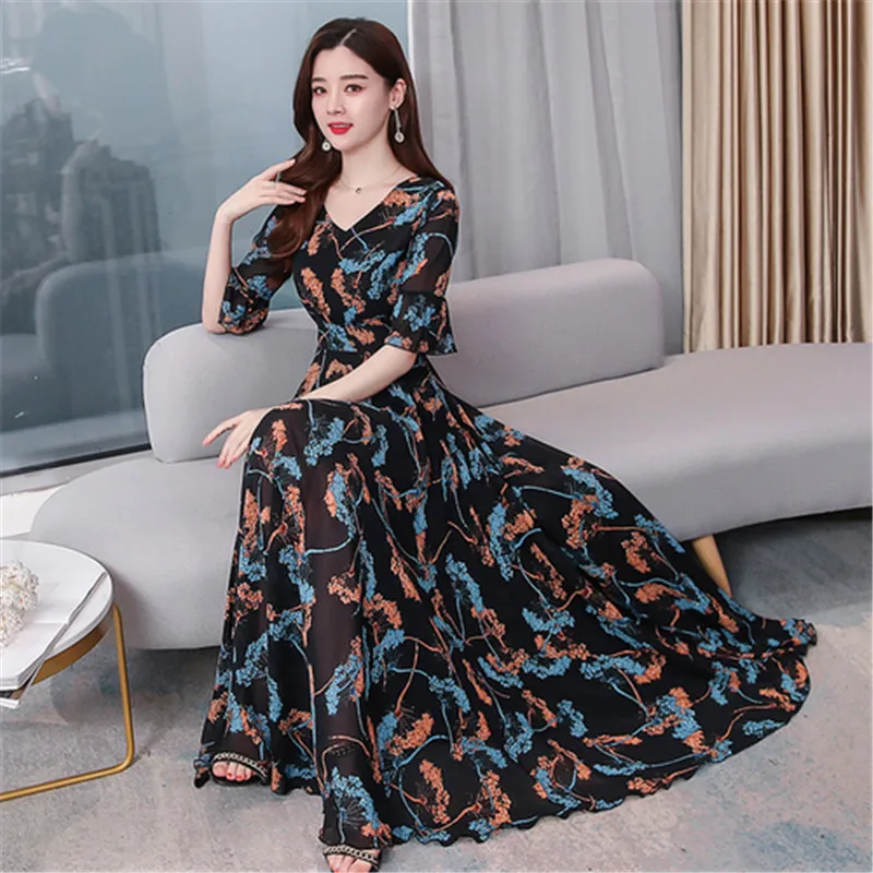 Beach dress 2020 summer new temperament V-neck short-sleeved fashion printing waist was thin and long vacation chiffon dress