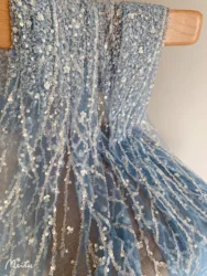 1 yard tessuto di pizzo Tulle con perline pesanti blu pallido con fiori per abito da sposa, perline e tessuto di maglia con paillettes per abito da sposa