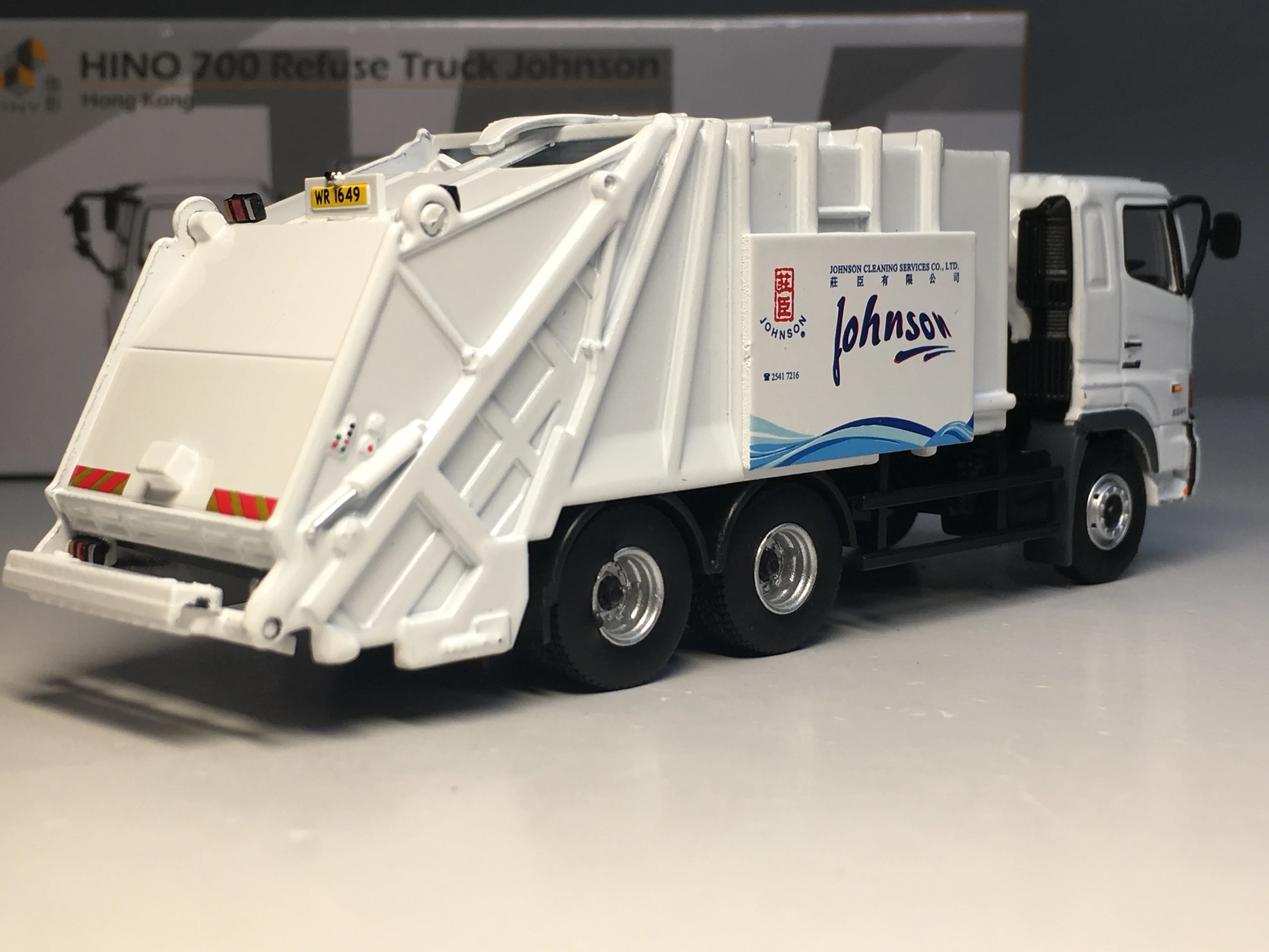 Tiny 1/76 HINO 700 Refuse Truck Johnson Die Cast Model Car Collection Limited