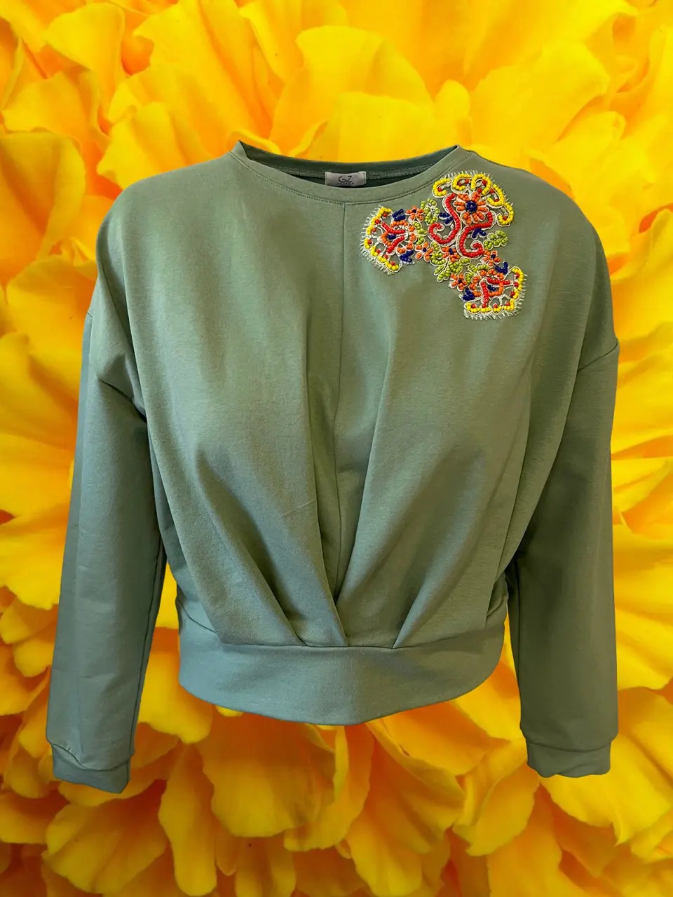 

2022 Spring Summer Fashion Colorful Handmade Embroidered Mint Green Women Casual Sweatshirt