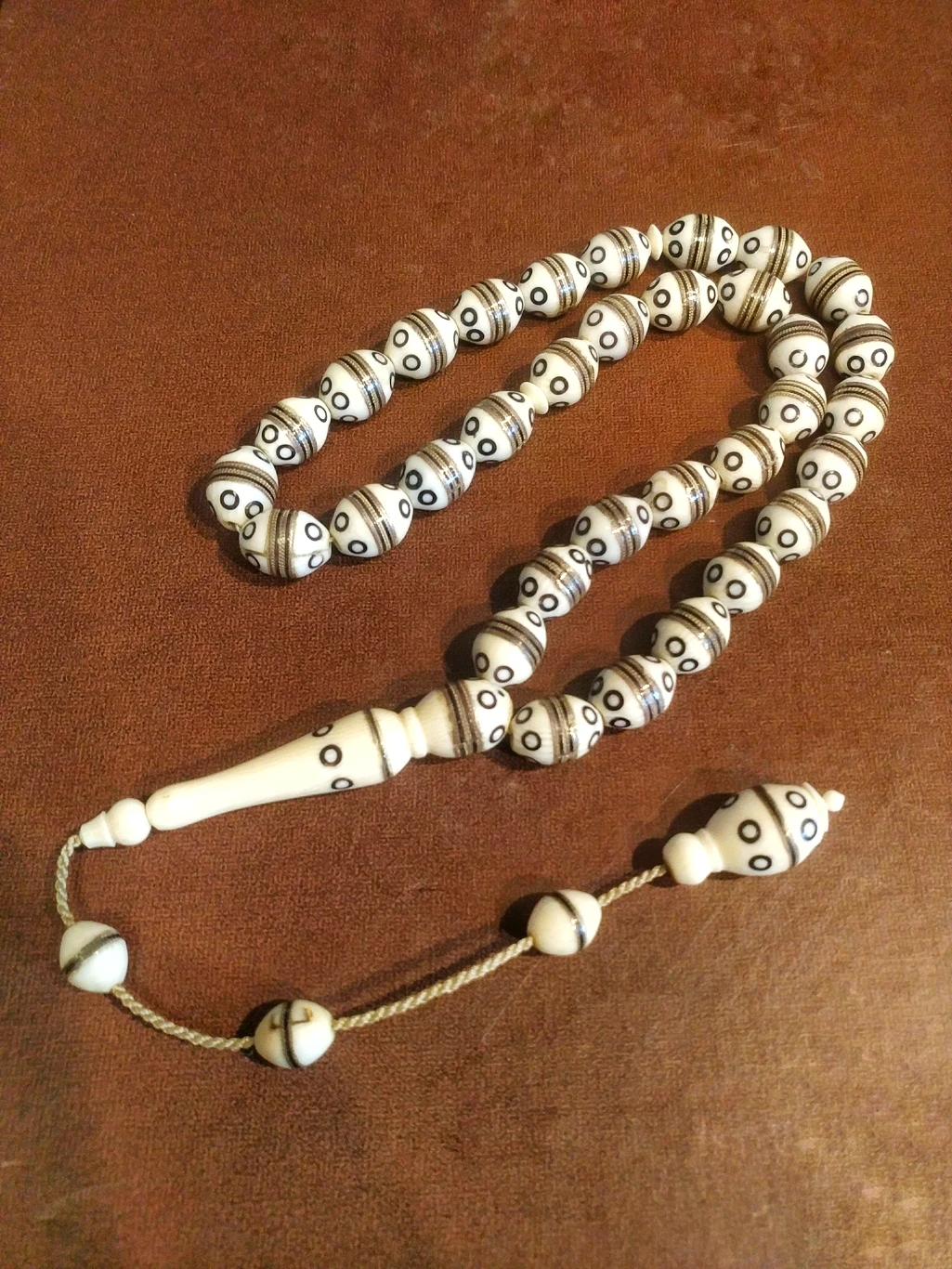 

Tasbeeh Tesbih Muslim IVORY Rosary High Quality Brass İnlay İnlaid Tespih 33 Beads Lathe And Handmade