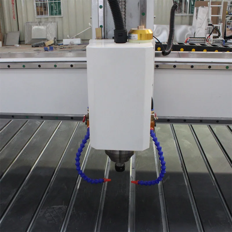 Máquina enrutadora cnc de gran tamaño para carpintería, enrutador grabador de 4 ejes de alta eficiencia para muebles de madera, enrutador de grabado de metal cnc