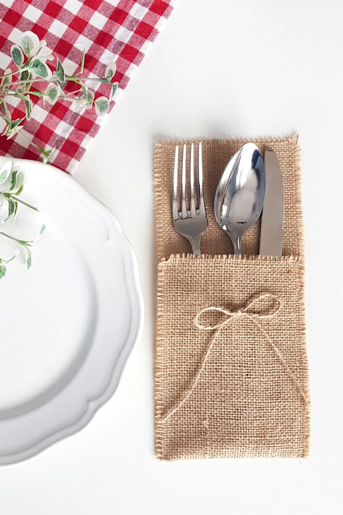 

Jute Fabric Rope Bow Cutlery Service Case/4 Piece Christmas Set Table Dining Room, Kitchen Decoration Natural Boho Modern Design Home Elegance Gift Invitation Organization