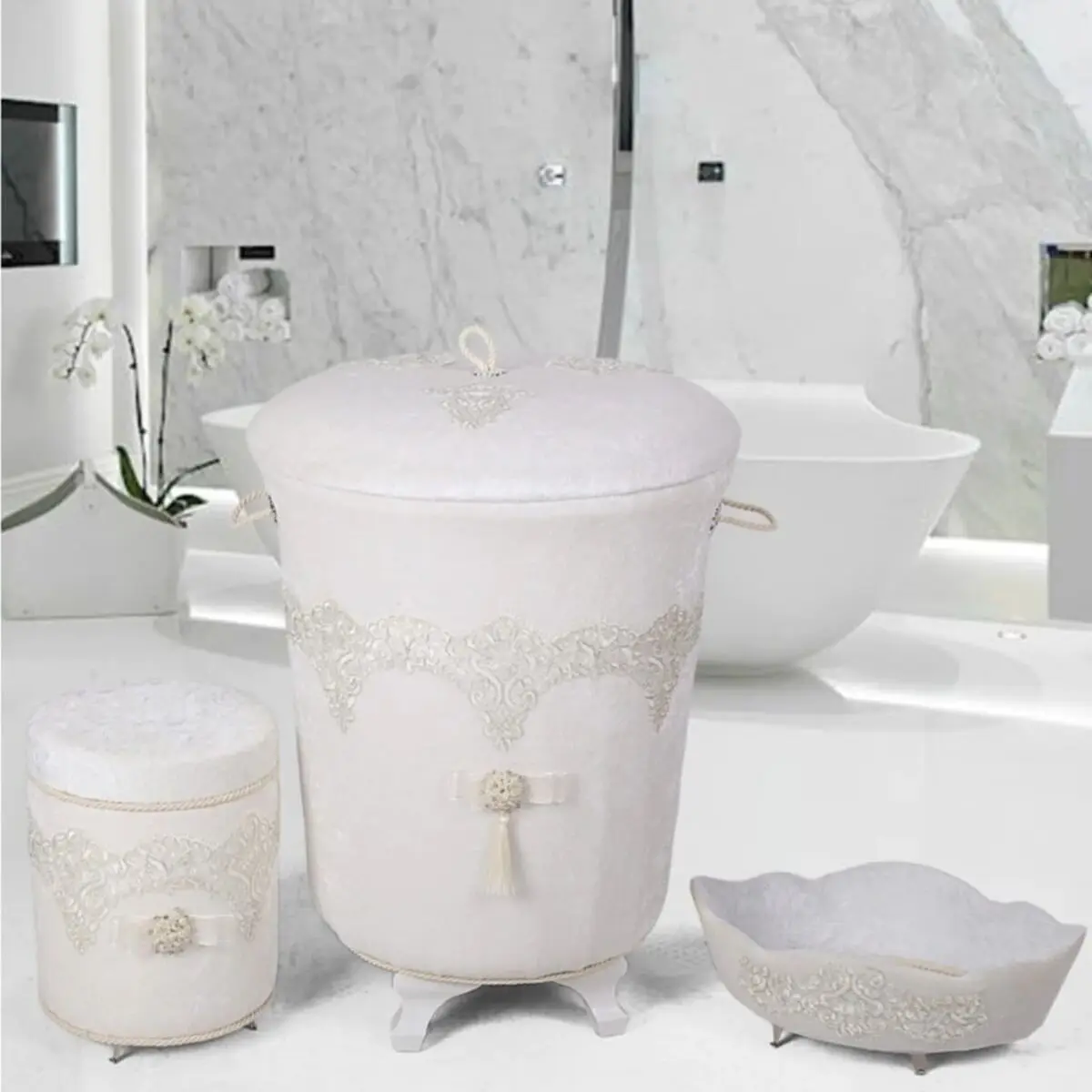 Luxury 3 Pcs Luxury Bathroom Accessories Set Durable Quality Velvet Fabric Dirty Basket Towel Dispenser Basket Detergent Holder