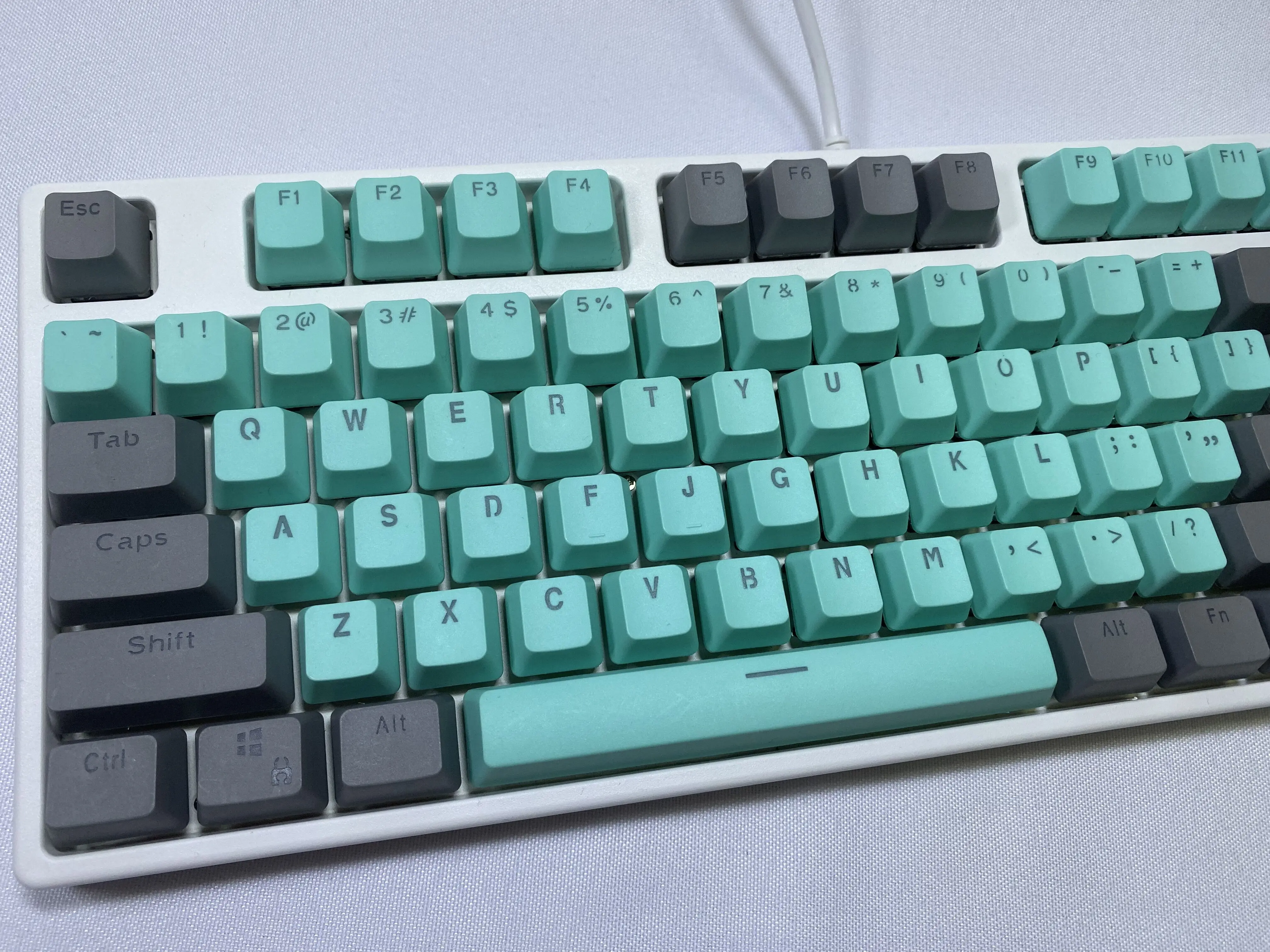 Gray Cyan 87 Keycaps, PBT Material OEM Height Mechanical Keyboard Keycaps, Double Backlit Characters, Transparent Game Keycaps