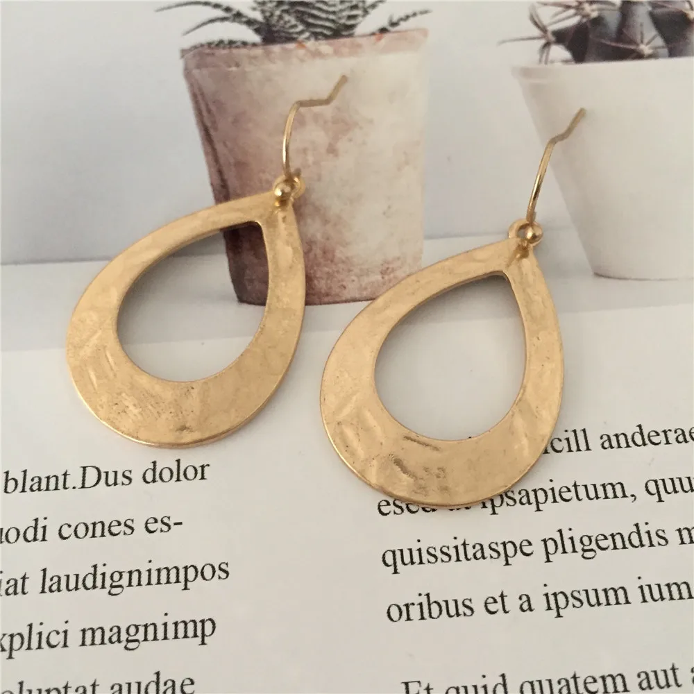 New Fashion Summer Simple Design Casual Women Drop Earrings Gold Color Water Drop Shape Hollow Earrings