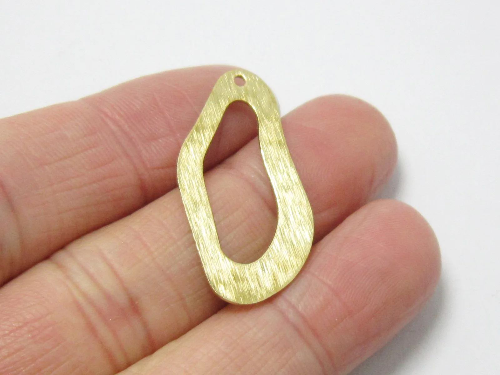 

20 шт. Необычная подвеска-капля, текстурированная подвеска для сережек, 31,6x16 мм, фурнитура для сережек, орнамент «сделай сам», необработанная латунь, ювелирные изделия R1176