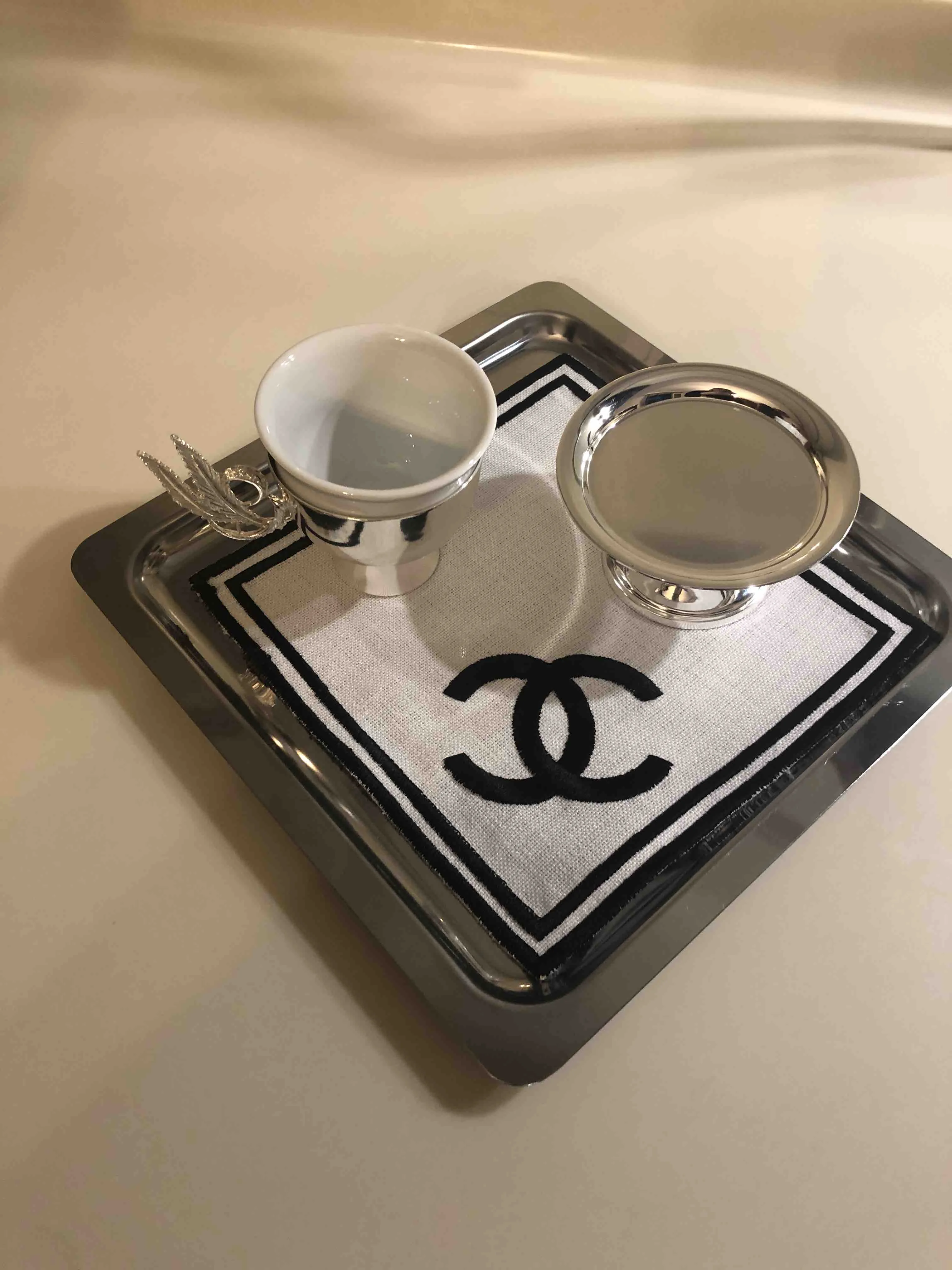 2 Pieces Luxury Stainless Steel Square Piece Silver Square Luxury Steel Coffee Serving Tray Coffee, Tea, Decorative Serving Tray