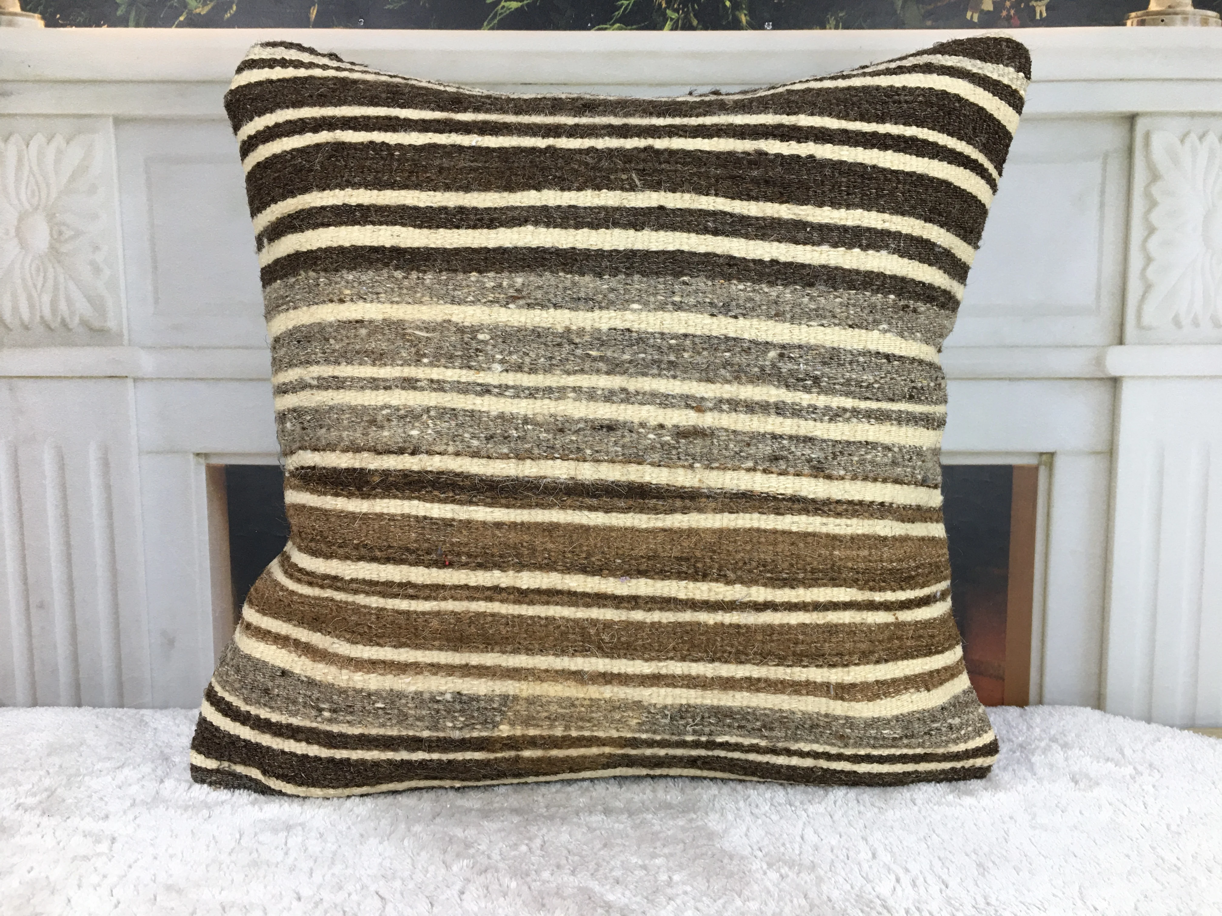 

Handmade Striped Kilim Pillow Decorative Pillow Cover - 20x20 Inches - 50x50 Cm Wool Hidden Zipper