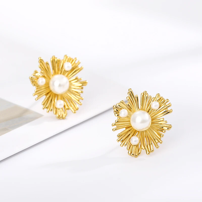 Gold Color Vintage Irregular Flower Large Pearl Geometric Earrings For Women Temperament Drop Earing Luxury Jewelry Bijoux Femme image 4