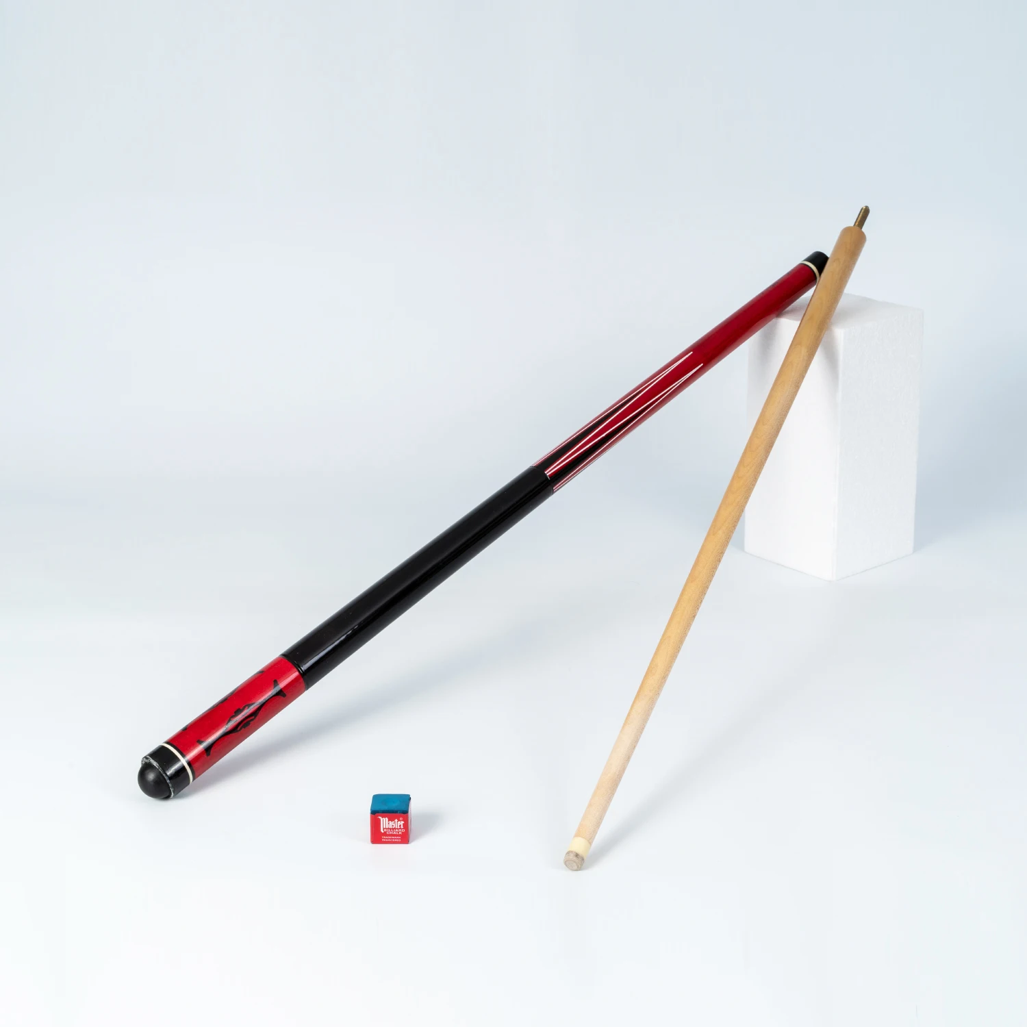 Long Play Billiard Maple Tree 1/2 Split Cue 145-147 CM Radial Joint Screw Red