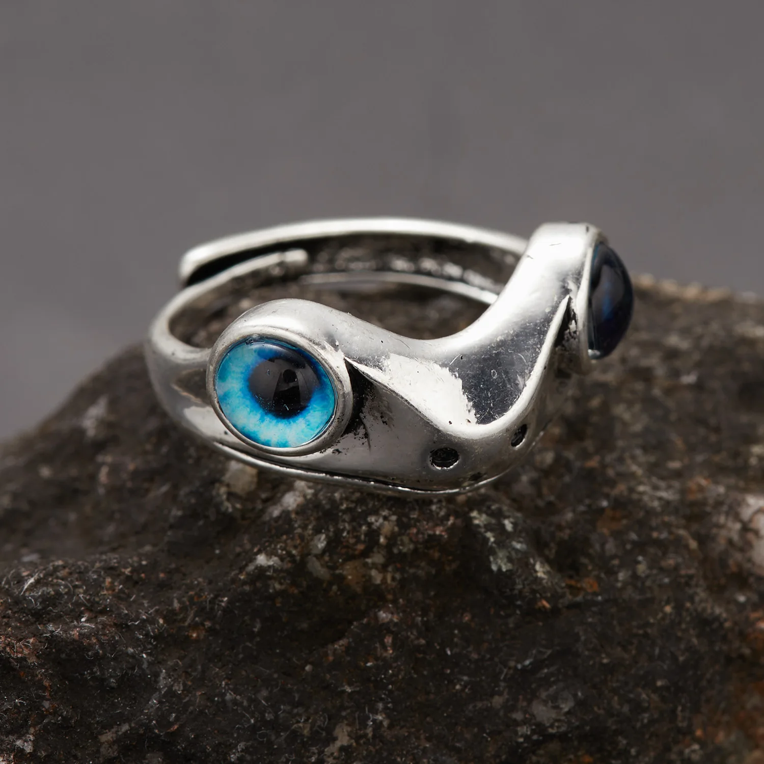 Gothic Frog Ring For Men Women Vintage Blue Eye Silver Color Fashion Animal Ring Open Adjustable Hip Hop Jewelry Gift Anillos