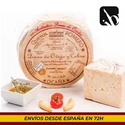 Formaggio al rosmarino (ocaina) stagionato in olio d'oliva. È un formaggio al gusto forte ma non è difficile da toccare.