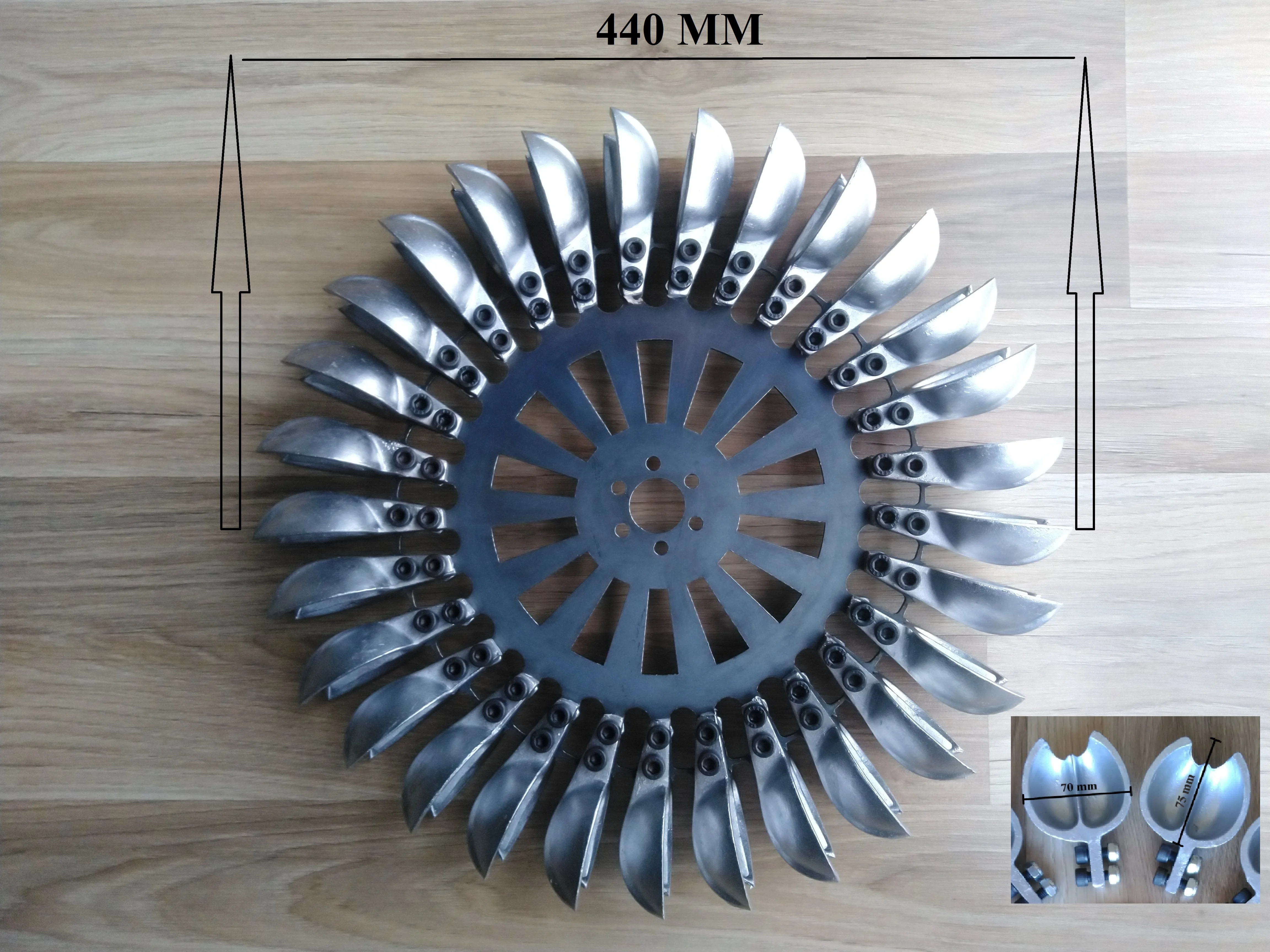 

Pelton Water Turbine Wheel With 29 Aluminum Spoon, External Diameter = 440 mm & 17.33 inch