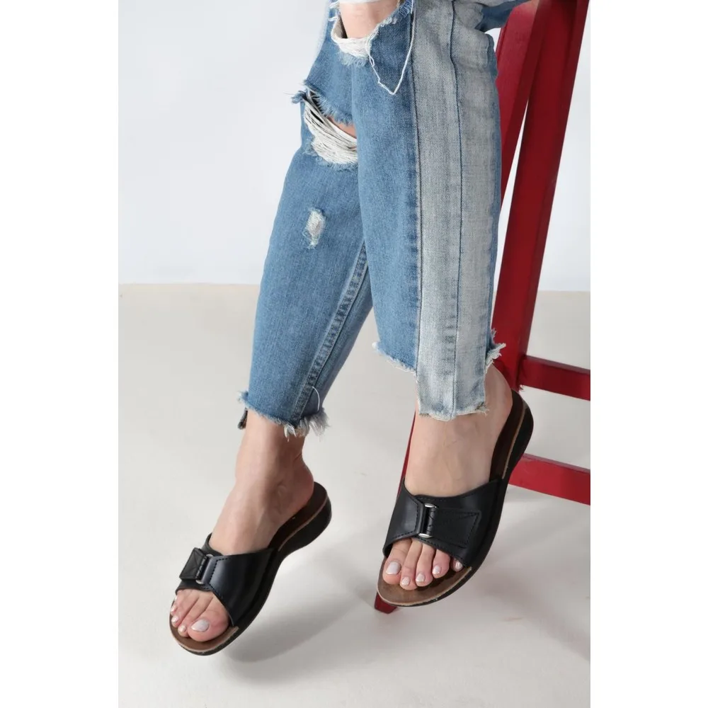 2021 New Women House Slippers Summer Soft Sole Slide Flat Sandals Cozy Leisure Ladies Indoor Outdoor Flip-flops Anti-slip Beach