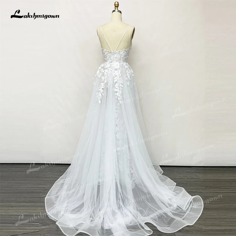 Robes de mariée A-ligne brodées en dentelle de fleurs à col en V, robe de mariée en tulle, appliques dos nu, gaine à bretelles spaghetti, balayage exquis