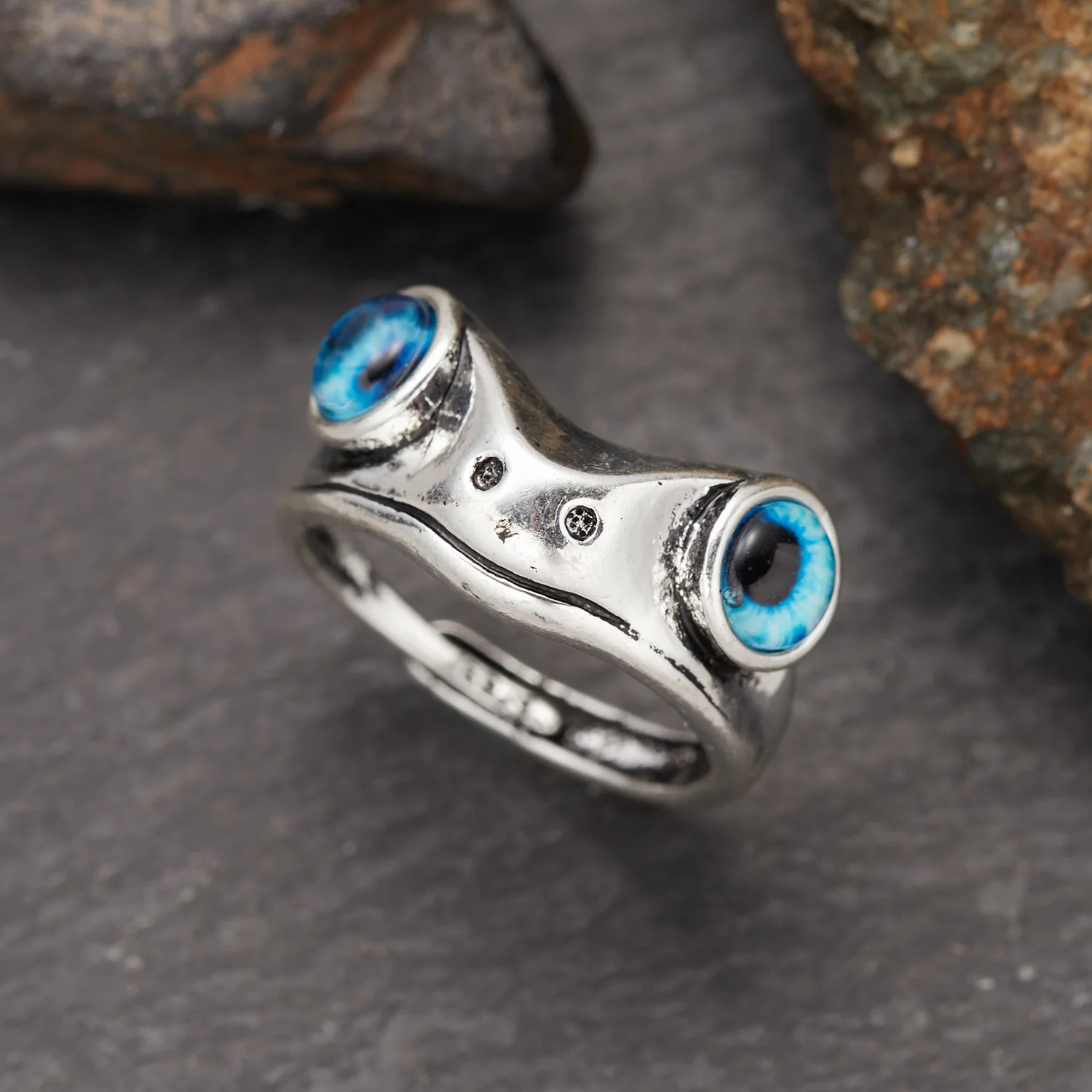 Gothic Frog Ring For Men Women Vintage Blue Eye Silver Color Fashion Animal Ring Open Adjustable Hip Hop Jewelry Gift Anillos