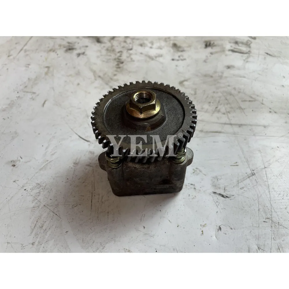 

For KUBOTA engine parts D1703 Oil Pump Assy