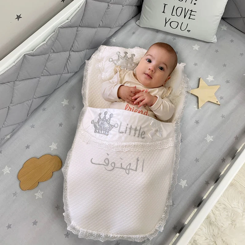 

White Name Embroidery Customizable Newborn Baby Swaddle Girls Boys Babies Blankets Bedding Cotton Comfortable King Crown Models