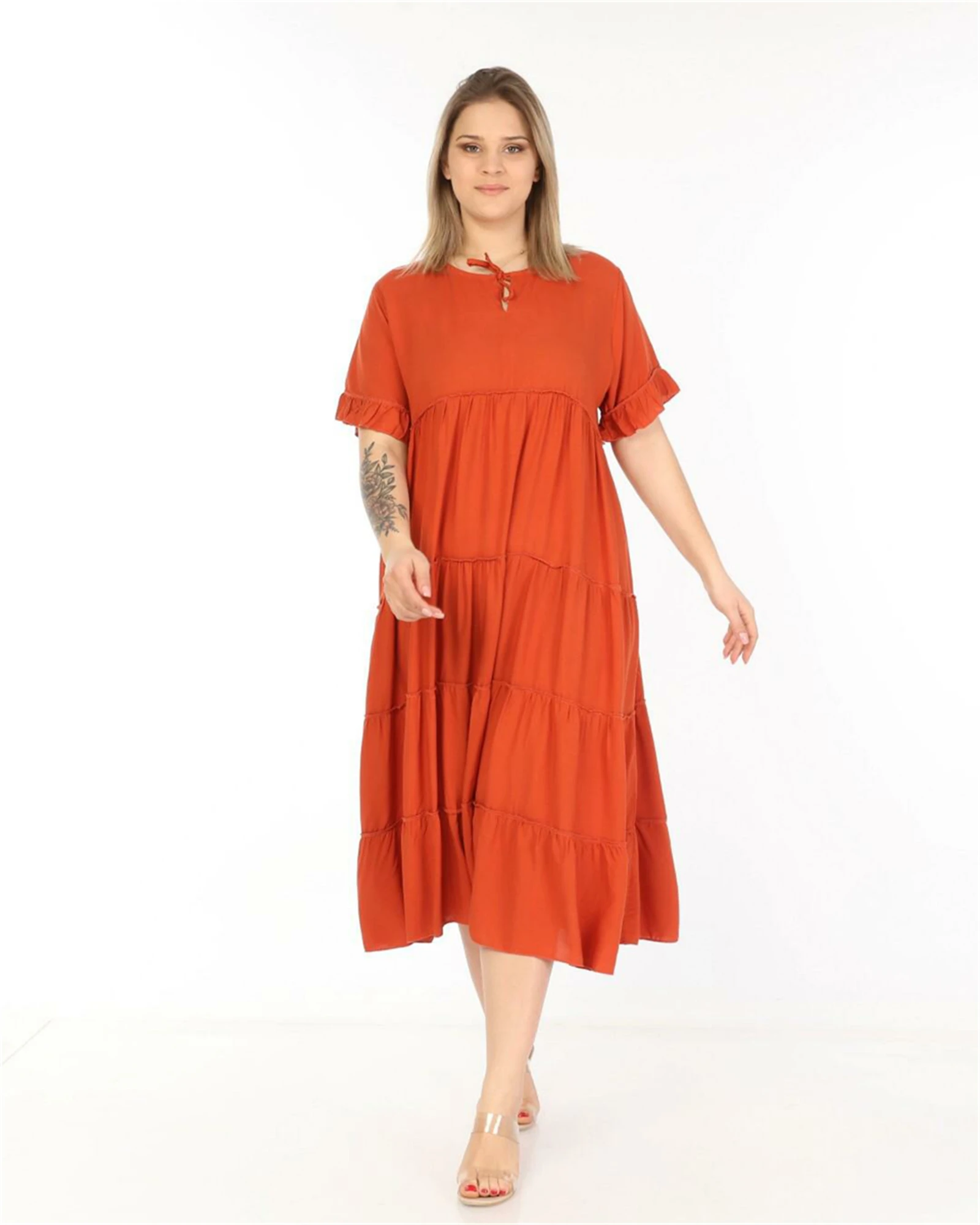 

Diaves Summer Fashion Woman Plus Size Short Sleeve Casual Loose V-Neck Botton Detailed Mid-Calf Dress